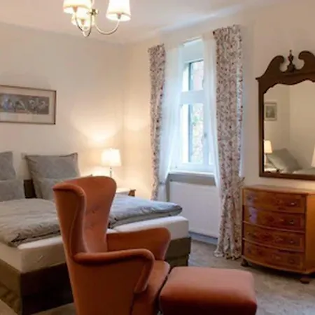 Graefliche 4* Reitwein